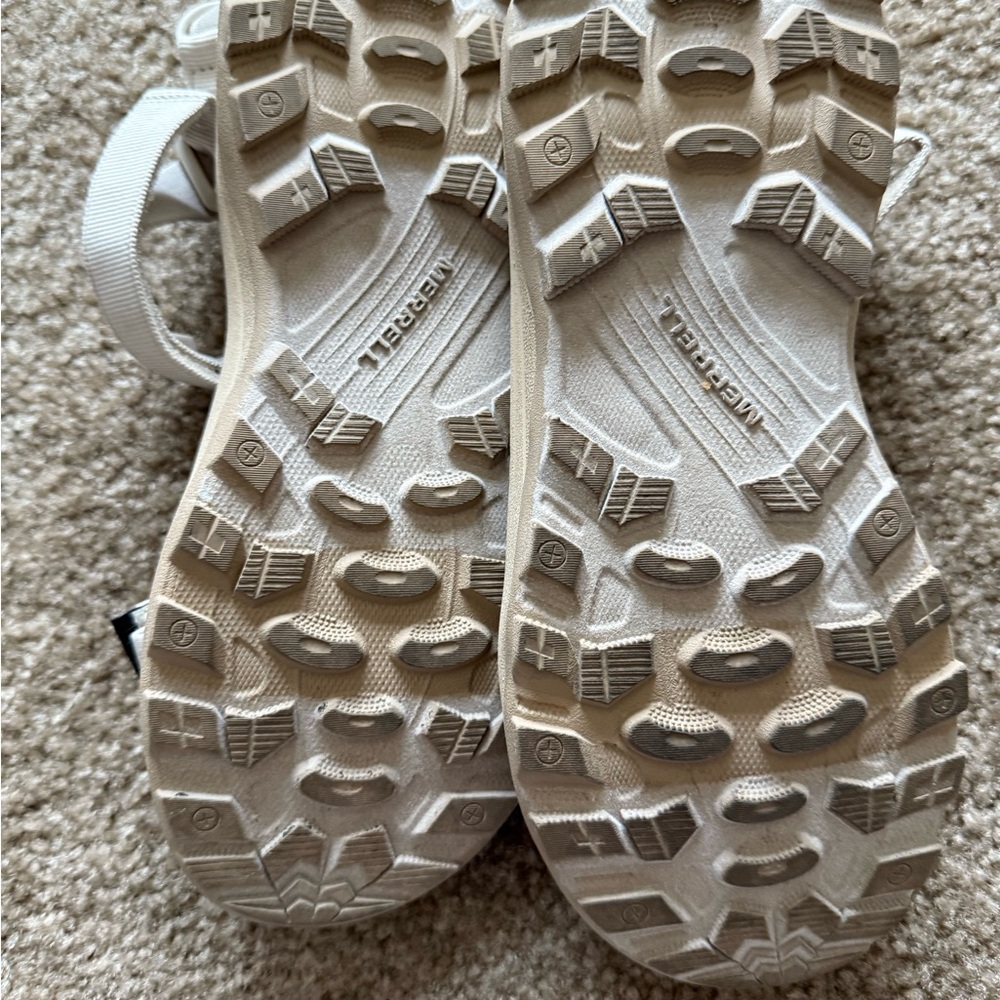 Merrell Women's Cream Sandals - Picture 2 of 7
